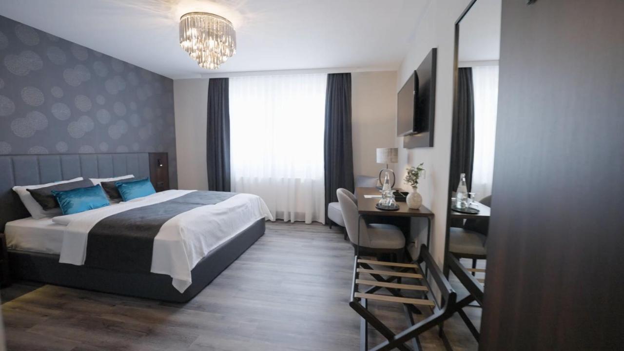 Hotel Busch Gütersloh Esterno foto